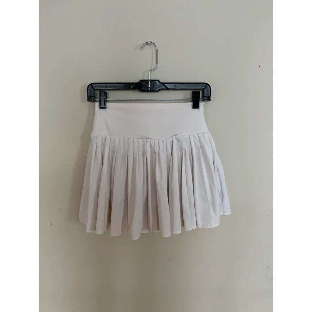 All In Motion White Pleated Tennis Skirt Built-in Shorts and Pockets